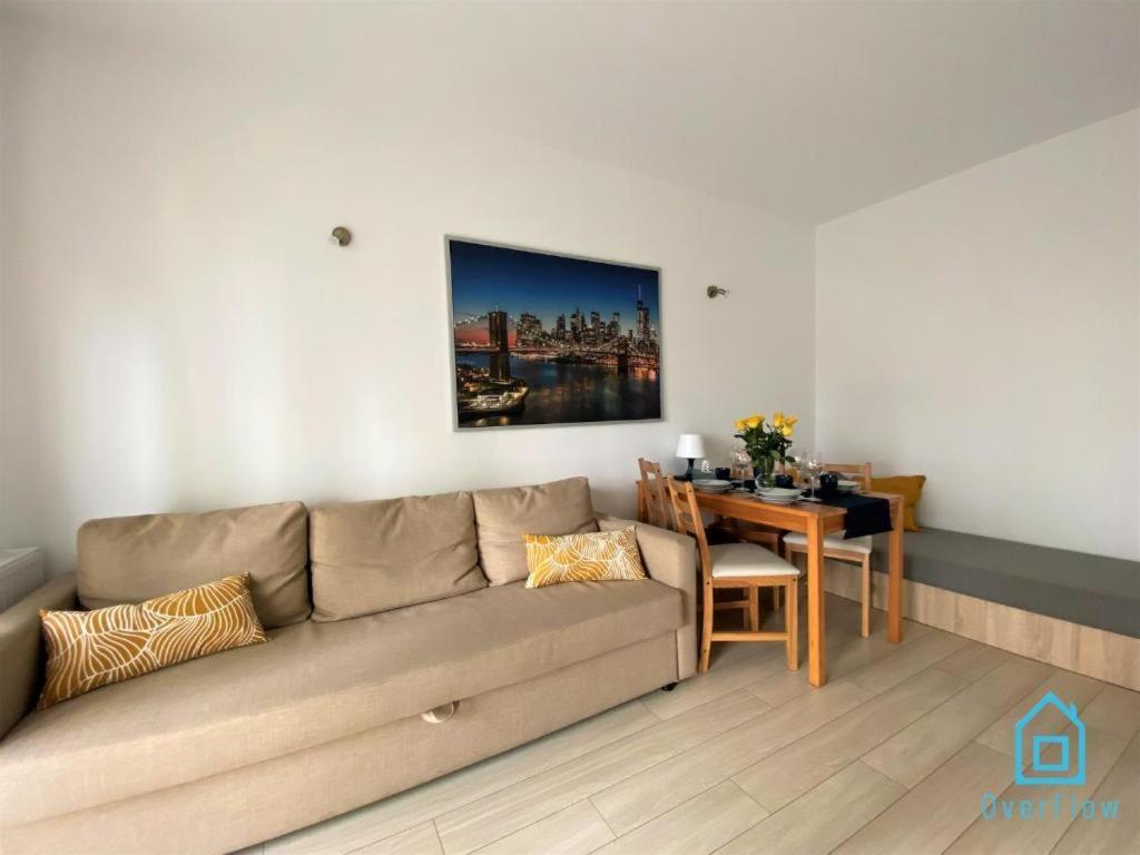 Milky Apartment With Balcony - 3 Km To Baltic Sea 그단스크 외부 사진
