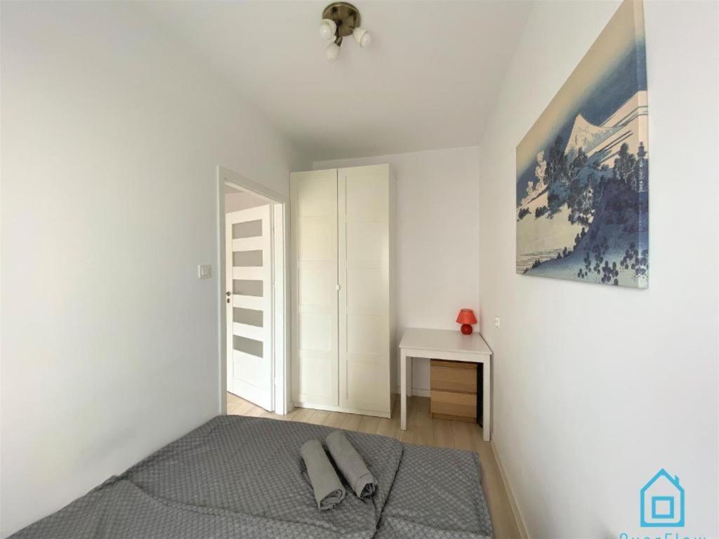 Milky Apartment With Balcony - 3 Km To Baltic Sea 그단스크 외부 사진