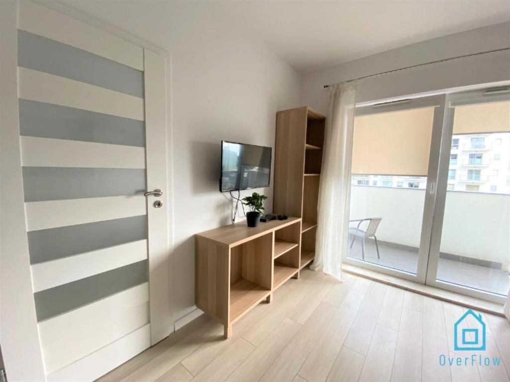 Milky Apartment With Balcony - 3 Km To Baltic Sea 그단스크 외부 사진